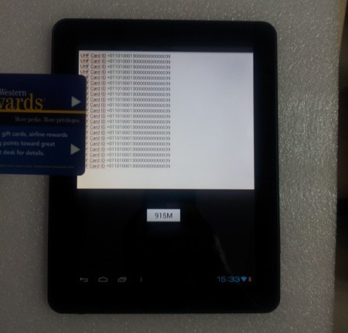 安卓9.7寸RFID+3G手持?jǐn)?shù)據(jù)采終端